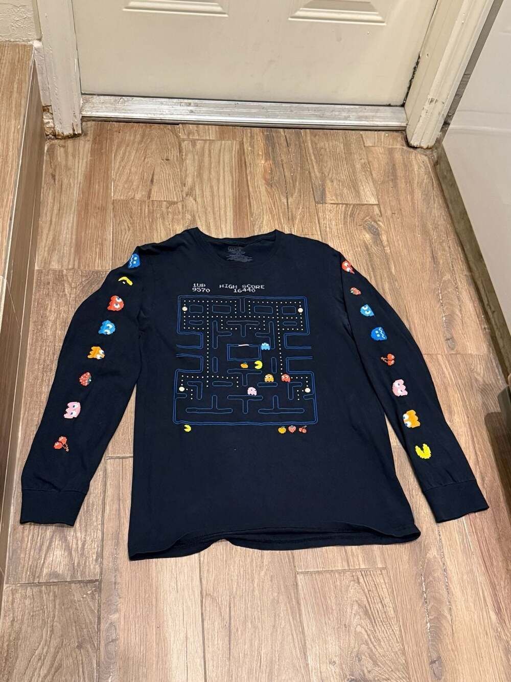 Pac-Man Arcade Maze Graphic Long Sleeve Black T-Shirt